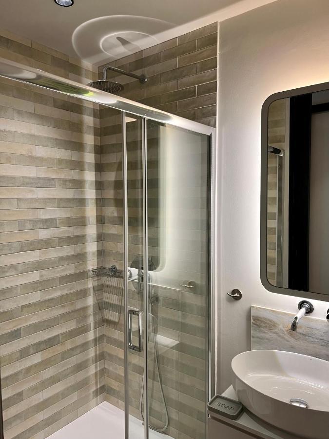 G&W Luxury Rooms Aten Exteriör bild